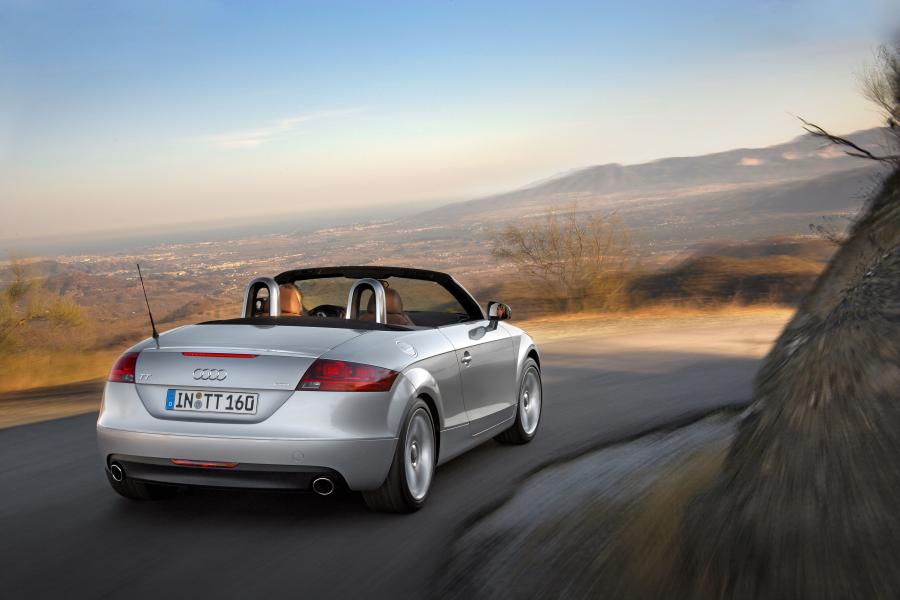  Audi TT Roadster (8J) 2007 года  (WW) (фото 19 из 34)